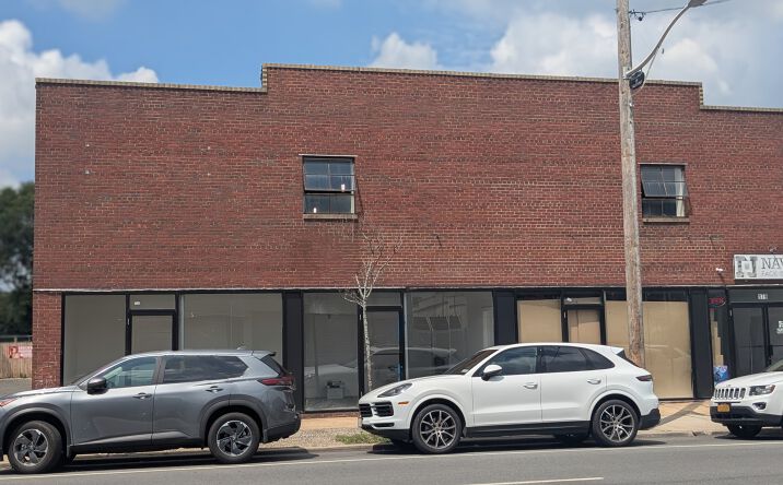 Pictures of Retail, Office property located at 179 N Main St, Freeport, NY 11520 for lease - image #1
