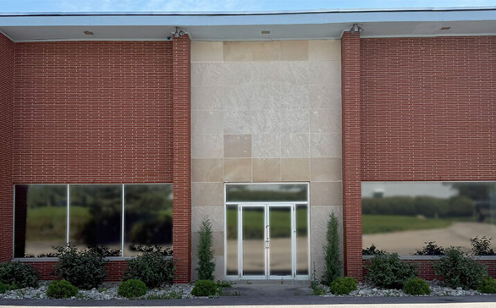 Pictures of Office, Industrial property located at 1944 W Dorothy Ln, Moraine, OH 45439 for lease - image #1