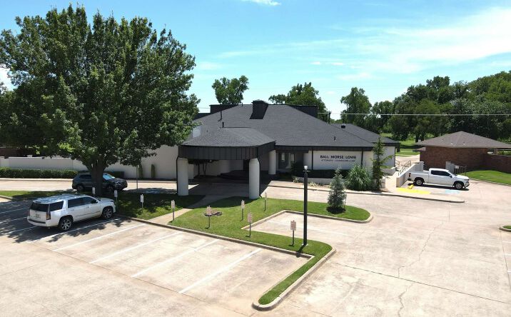 Pictures of Office property located at 3201 S Berry Rd, Norman, OK 73069 for lease - image #1