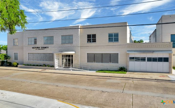 Pictures of Office property located at 311 E Constitution, Victoria, TX 77901 for lease - image #1