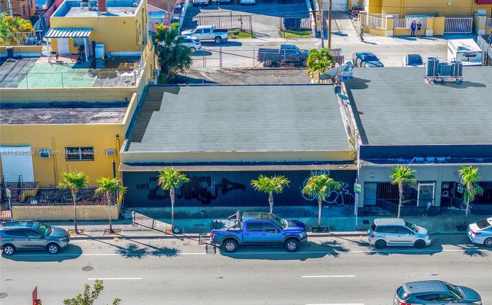 Pictures of Retail property located at 1544 W Flagler St, Miami, FL 33135 for lease - image #1
