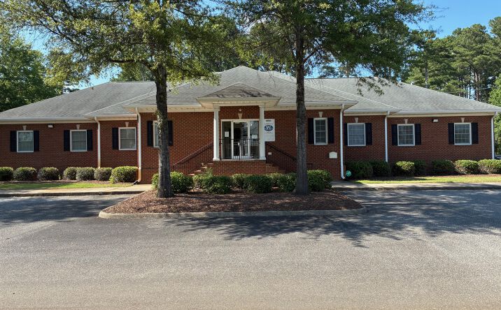 Pictures of Office property located at 1880 W City Dr, Elizabeth City, NC 27909 for lease - image #1