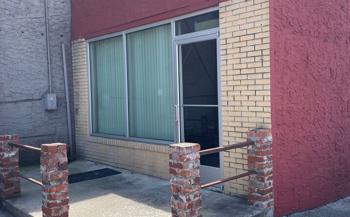 Pictures of Retail, Office property located at 2433 Broad St, Chattanooga, TN 37408 for lease - image #1