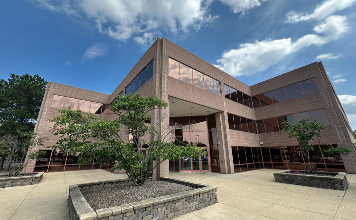 Pictures of Office property located at 1717 Park St, Naperville, IL 60563 for lease - image #1