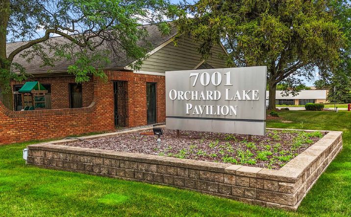 Pictures of Office property located at 7001 Orchard Lake Rd, West Bloomfield, MI 48322 for lease - image #1