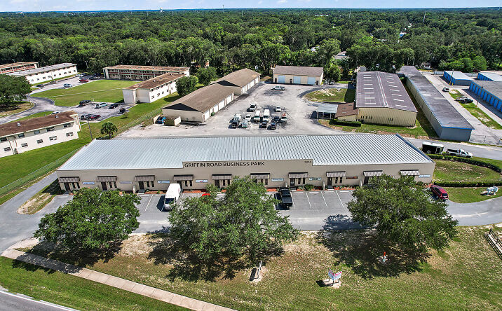 Pictures of Industrial property located at 2323 - 2325 Griffin Rd, Leesburg, FL 34748 for lease - image #1