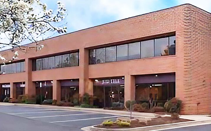Pictures of Industrial property located at 204 Mill St NE, Vienna, VA 22180 for lease - image #1