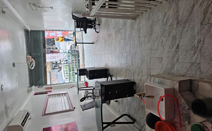 Pictures of Retail property located at 114 East 183 Street, New York, NY 10453 for lease - image #1