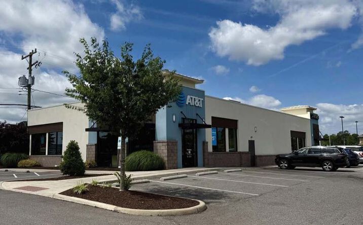 Pictures of Retail property located at 2866 - 2884 Virginia Beach Boulevard, Virginia Beach, VA 23452 for lease - image #1