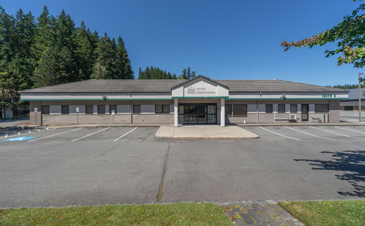 Pictures of Office property located at 19379 7th Ave NE, Poulsbo, WA 98370 for lease - image #1