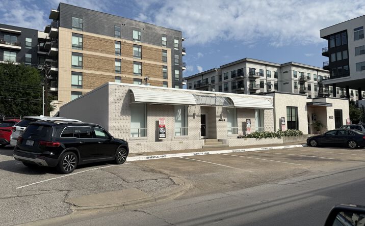 Pictures of Office property located at 4649 Insurance Ln, Dallas, TX 75205 for lease - image #1