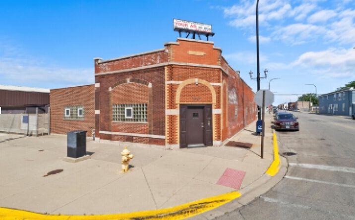 Pictures of Retail, Industrial, Special Purpose property located at 1347 S Laramie Ave, Cicero, IL 60804 for lease - image #1