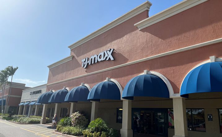 Pictures of Retail property located at 131 N. Alternate A1A, Jupiter, FL 33403 for lease - image #1