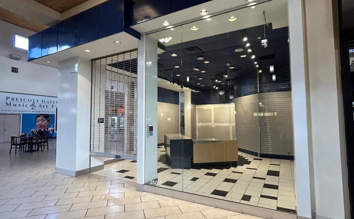 Pictures of Retail property located at 3250 Gateway Blvd Inside Suites, Prescott, AZ 86303 for lease - image #1