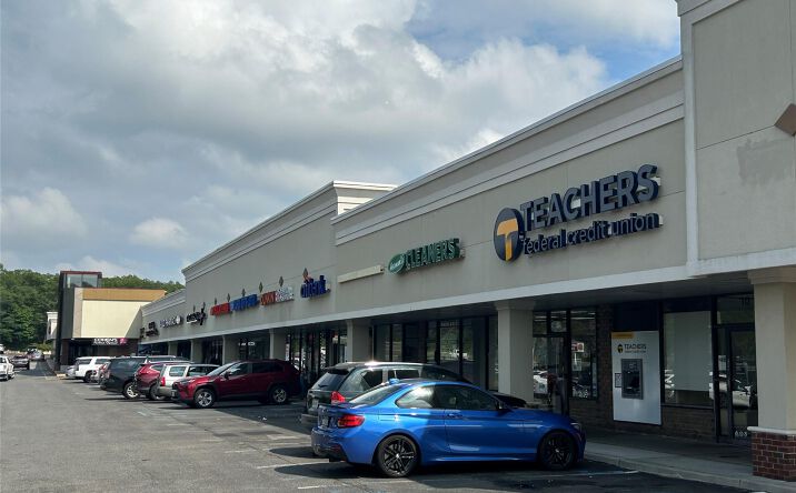 Pictures of Retail, Office, Industrial property located at 16 Vanderbilt Motor Parkway, Smithtown, NY 11722 for lease - image #1
