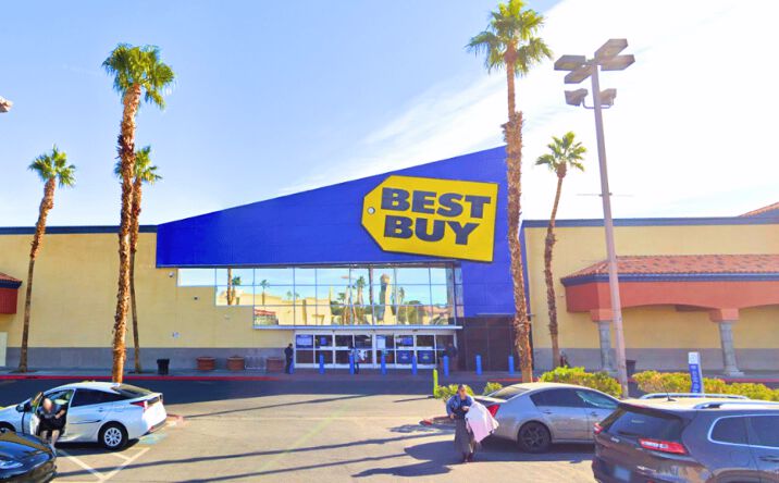 Pictures of Retail property located at 3810-3910 S Maryland Pkwy, Las Vegas, NV 89119 for lease - image #1