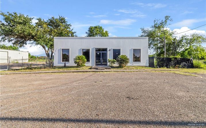 Pictures of Industrial property located at 1015 Minnesota Avenue # 2, Pharr, TX 78577 for lease - image #1