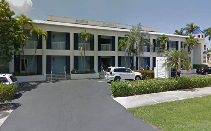 Pictures of Office property located at 1020 8th Ave S, Naples, FL 34102 for lease - image #1