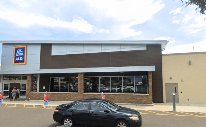 Pictures of Retail property located at 1501 W New Haven Ave, West Melbourne, FL 32904 for lease - image #1