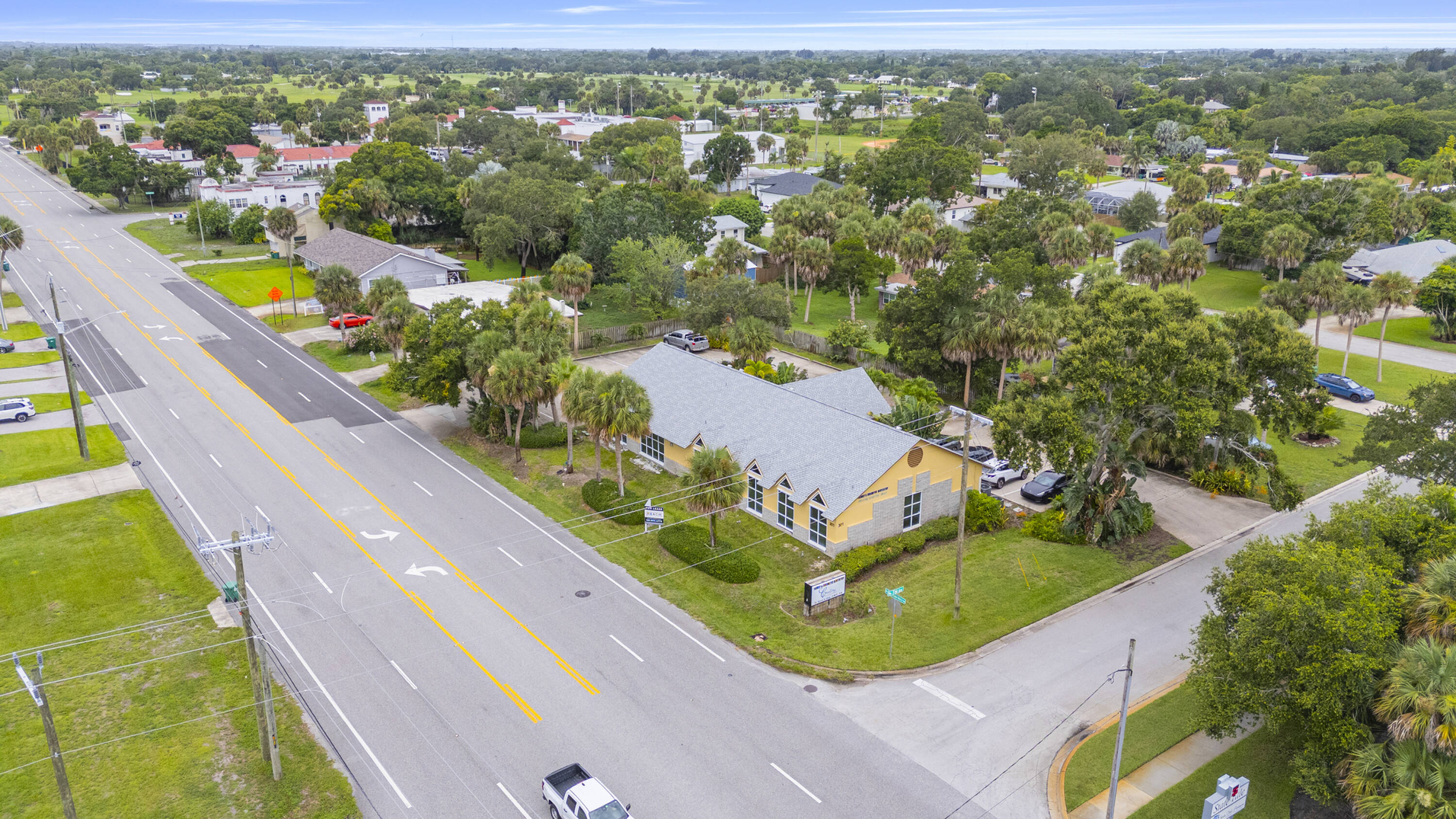 2830428