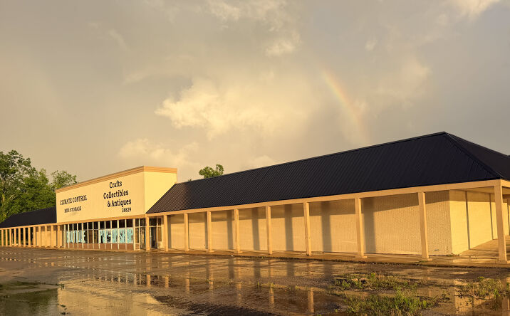 Pictures of Retail property located at 703 E Church St, Booneville, MS 38829 for lease - image #1