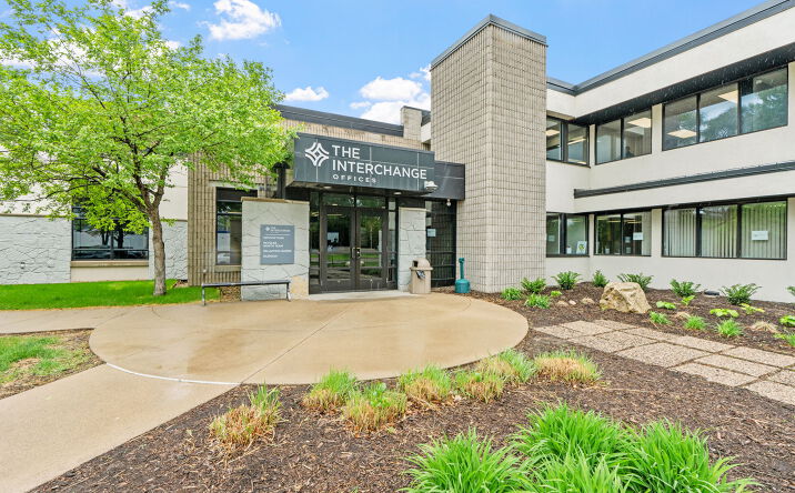 Pictures of Office property located at 2355 MN-36, Roseville, MN 55113 for lease - image #1
