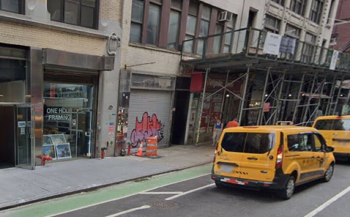 Pictures of Retail, Office, Restaurant property located at 35 W 38th St, New York, NY 10018 for lease - image #1