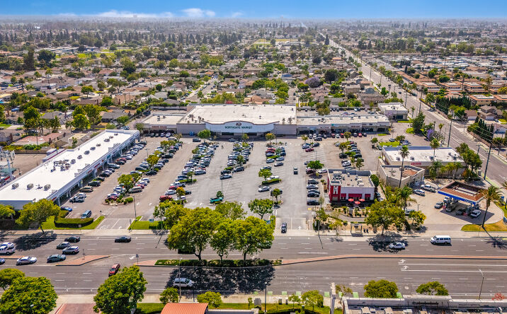 Pictures of Retail property located at 710 S Harbor Blvd, Santa Ana, CA 92704 for lease - image #1