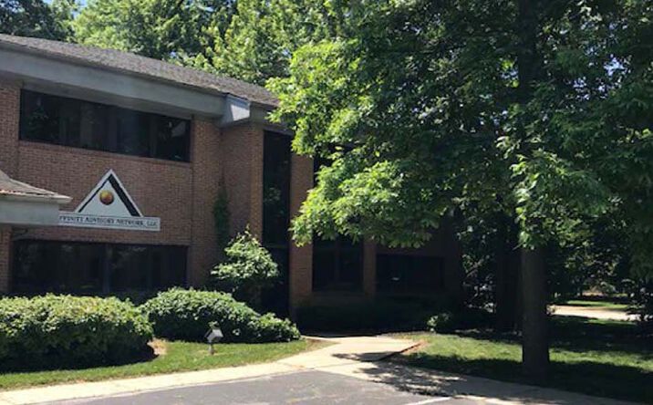 Pictures of Office property located at 1721 Indian Wood Cir, Maumee, OH 43537 for lease - image #1