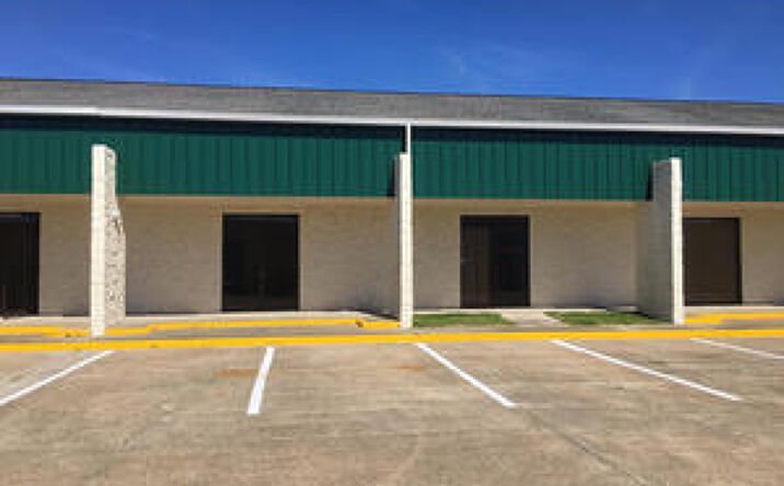 Pictures of Office property located at 3664 14th St, Pascagoula, MS 39567 for lease - image #1