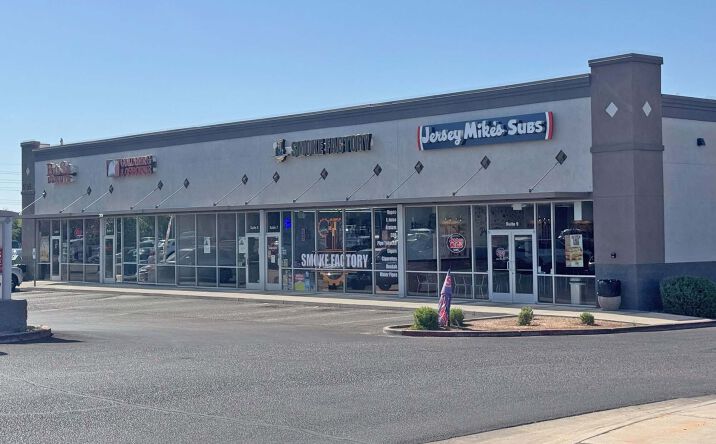 Pictures of Retail property located at 1659 E Florence Blvd, Casa Grande, AZ 85122 for lease - image #1