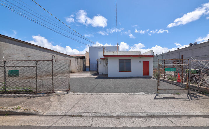 Pictures of Industrial property located at 1924 Democrat Street, Honolulu, HI 96819 for lease - image #1