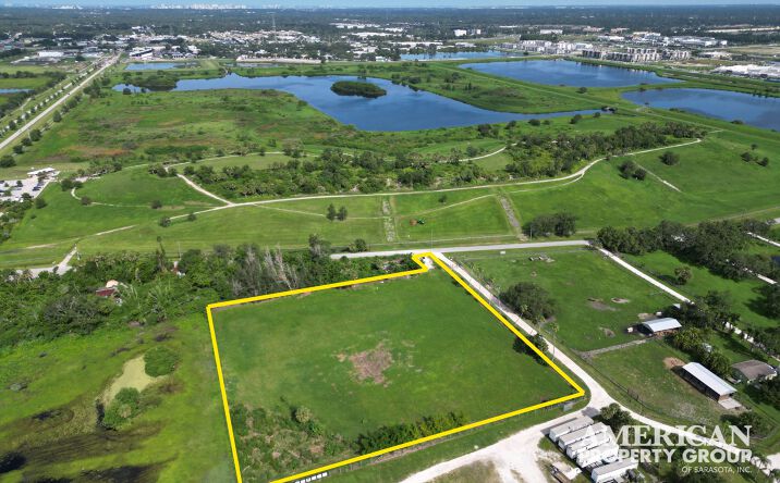 Pictures of Land property located at 7015 Palmer Blvd, Sarasota, FL 34240 for lease - image #1