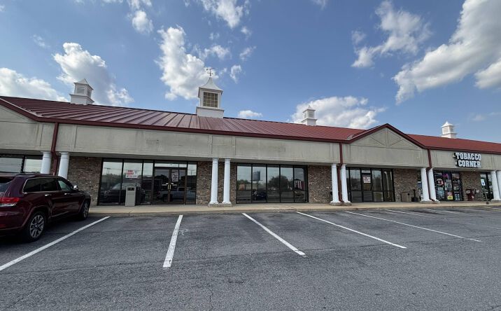 Pictures of Retail, Office, Special Purpose property located at 2665 Donaghey Ave, Conway, AR 72032 for lease - image #1