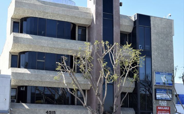 Pictures of Office property located at 4515 Van Nuys Blvd, Los Angeles, CA 91403 for lease - image #1