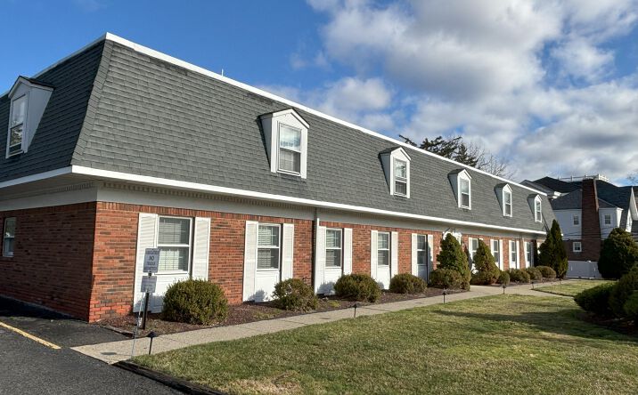 Pictures of Office property located at 193 Fairfield Rd, Fairfield, NJ 07004 for lease - image #1