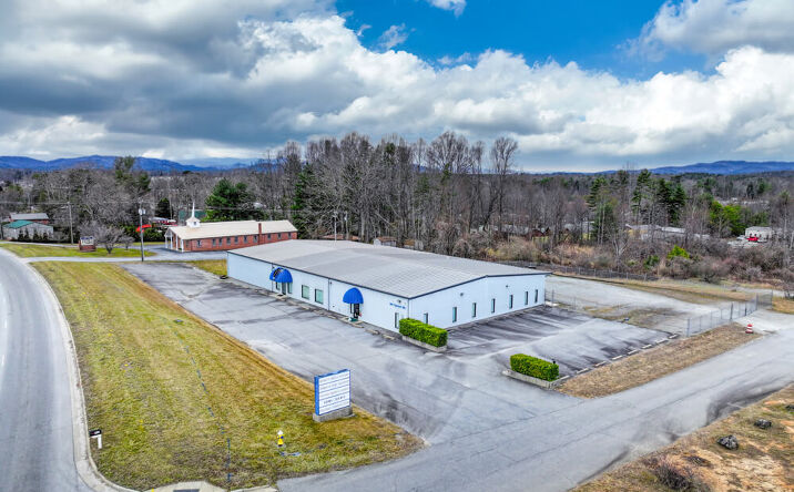 Pictures of Retail, Office, Industrial property located at 913 Upward Rd, Flat Rock, NC 28731 for lease - image #1