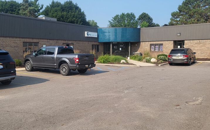 Pictures of Office property located at 7335 Westshire Dr, Lansing, MI 48917 for lease - image #1