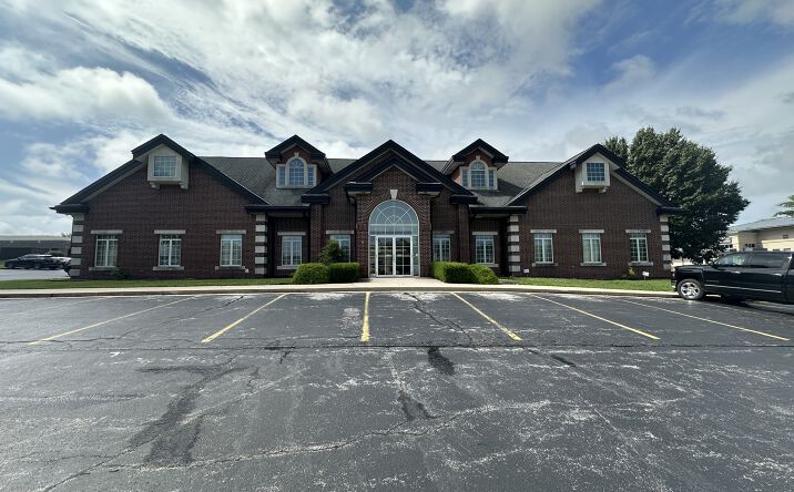 Pictures of Office property located at 2838 S Ingram Mill Rd, Springfield, MO 65804 for lease - image #1