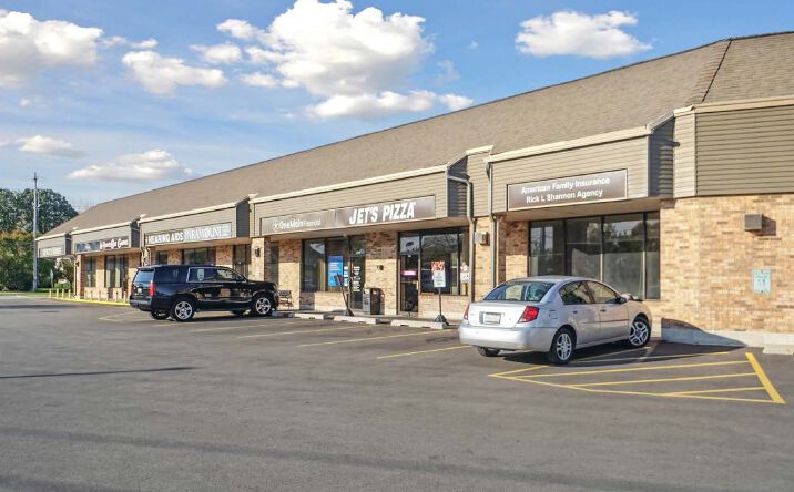 Pictures of Retail property located at 6801 Green Bay Ave, Glendale, WI 53209 for lease - image #1