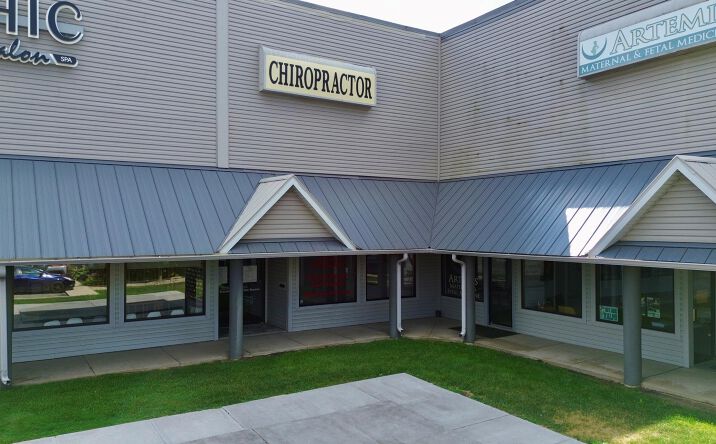 Pictures of Office, Retail property located at 2600 Roosevelt Road 2005, Valparaiso, IN 46383 for lease - image #1