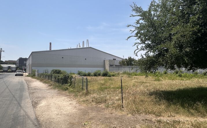 Pictures of Land property located at 216 E Josephine St, San Antonio, TX 78215 for lease - image #1