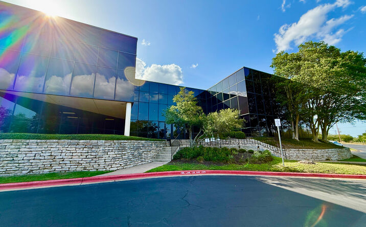 Pictures of Office property located at 8140 Mopac Expy N, Austin, TX 78759 for lease - image #1