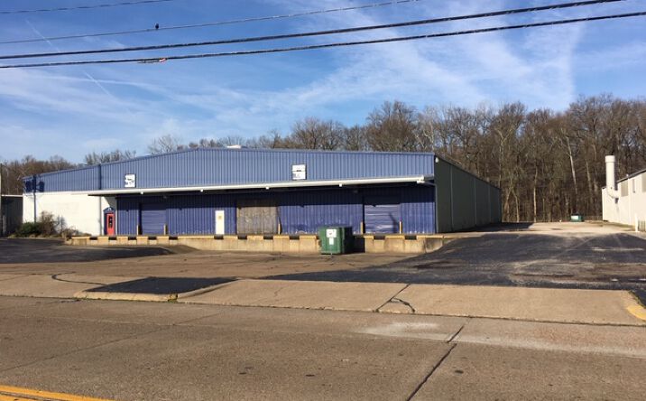 Pictures of Industrial property located at 1000 N Congress Ave, Evansville, IN 47715 for lease - image #1