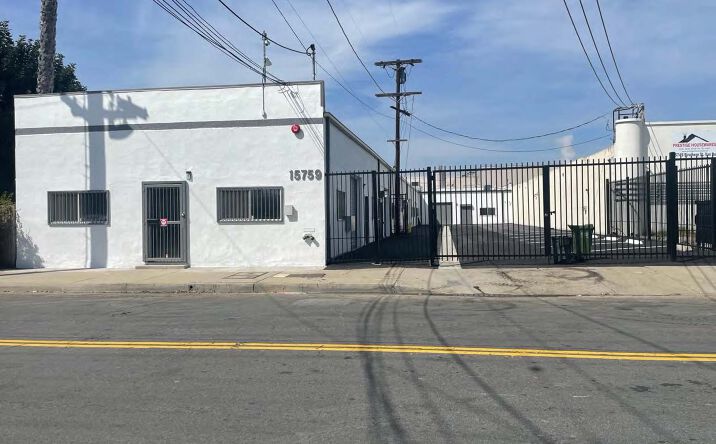 Pictures of Industrial property located at 15759 Strathern St, Van Nuys, CA 91406 for lease - image #1