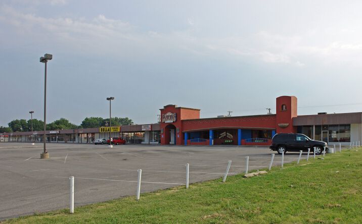 Pictures of Retail property located at 4500-4550 Gus Thomasson Road, Mesquite, TX 75150 for lease - image #1