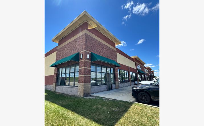 Pictures of Retail, Office, Restaurant property located at 4530 Maine Ave SE, Rochester, MN 55904 for lease - image #1