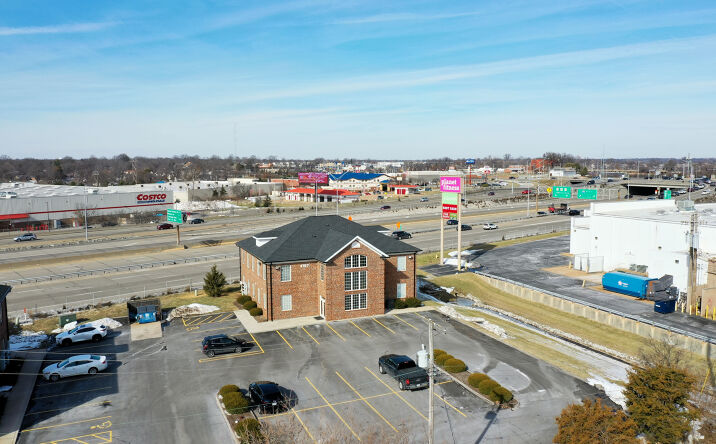 Pictures of Office property located at 4167 Crescent Dr, St. Louis, MO 63129 for lease - image #1