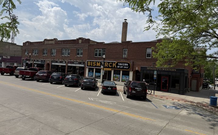 Pictures of Retail property located at 516 Broadway N, Fargo, ND 58102 for lease - image #1
