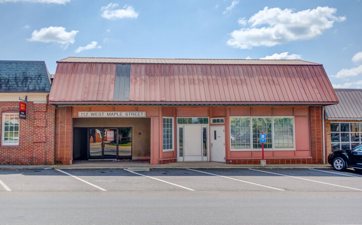 Pictures of Office property located at 112 W Maple St, Cumming, GA 30040 for lease - image #1